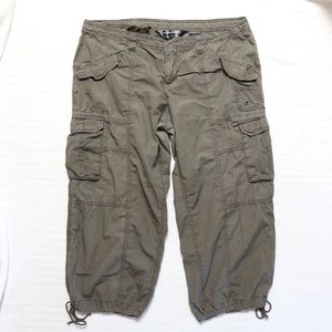 Norma Kamali Women’s Cargo Capri Pants